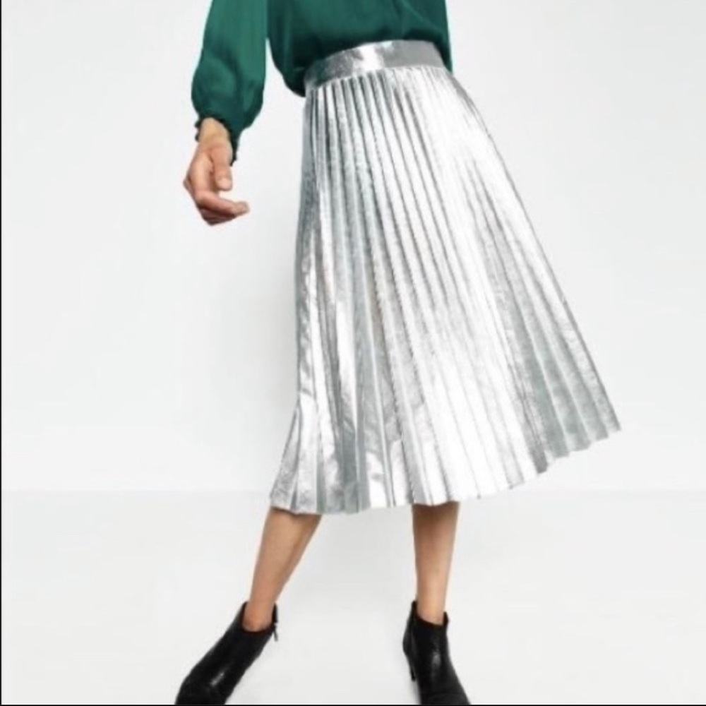 Zara Silver Metallic Pleated Skirt